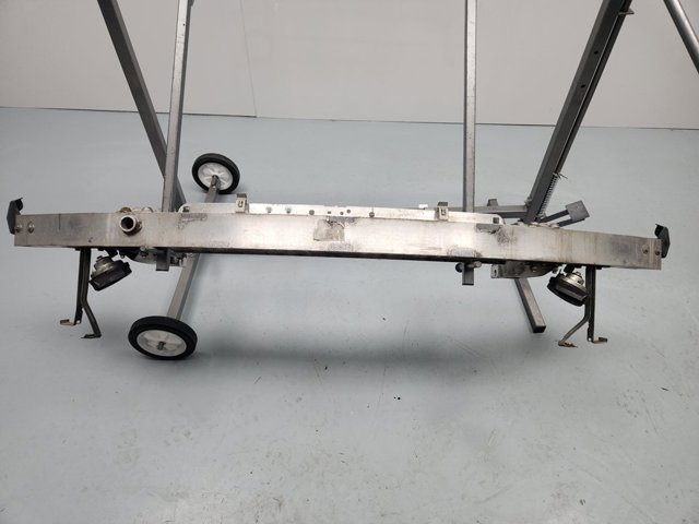 Reforçador do pára-choque dianteiro A2046205834 MERCEDES