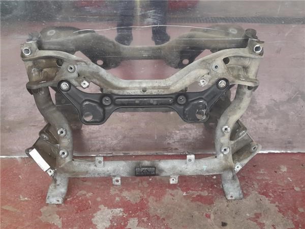 Viga de suspensão dianteira (plataforma veicular) A2046280557 MERCEDES