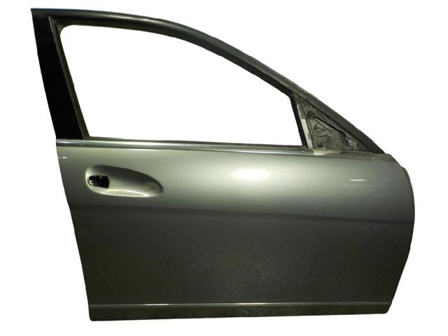 Porta dianteira direita A2047200205 MERCEDES