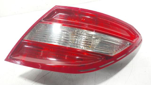 Lanterna traseira direita A2048200264 MERCEDES