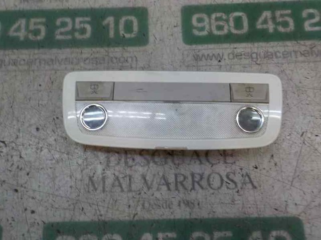 Quebra-luz traseiro de iluminação de salão (de cabina) A20482049017E94 MERCEDES