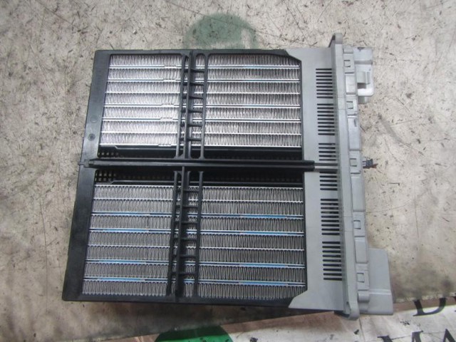 Radiador traseiro de forno (de aquecedor) A2048300261 MERCEDES