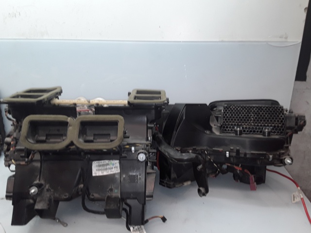 Radiador traseiro de forno (de aquecedor) A2048300261 MERCEDES