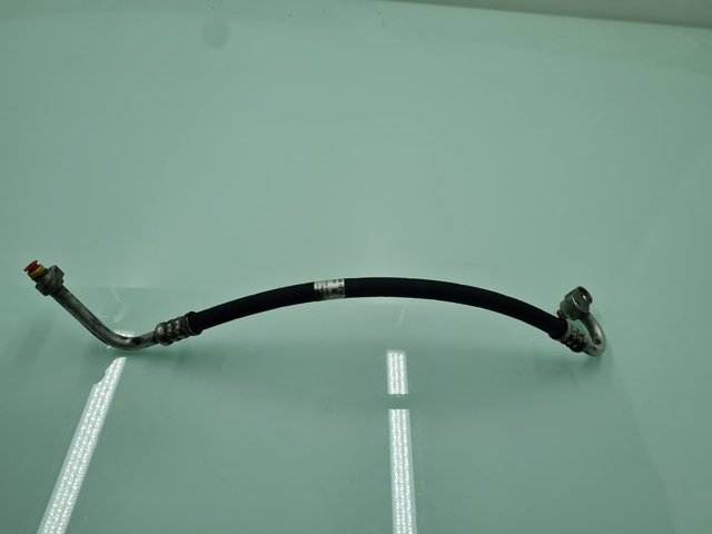 Mangueira de aparelho de ar condicionado, desde o radiador até o vaporizador A2048301216 MERCEDES