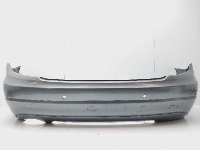 Pára-choque traseiro A2048806740 MERCEDES
