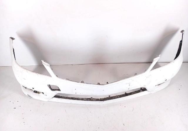 Pára-choque dianteiro A2048807847 MERCEDES