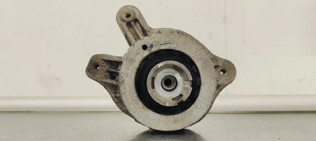 Coxim (suporte) direito de motor A2052406717 MERCEDES