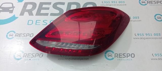 Lanterna traseira direita A2059060457 MERCEDES