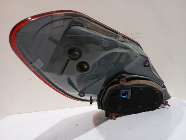Lanterna traseira direita A2059060457 MERCEDES