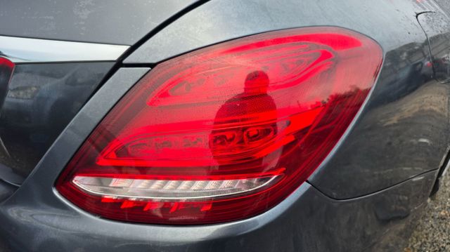 Lanterna traseira direita A2059060457 MERCEDES