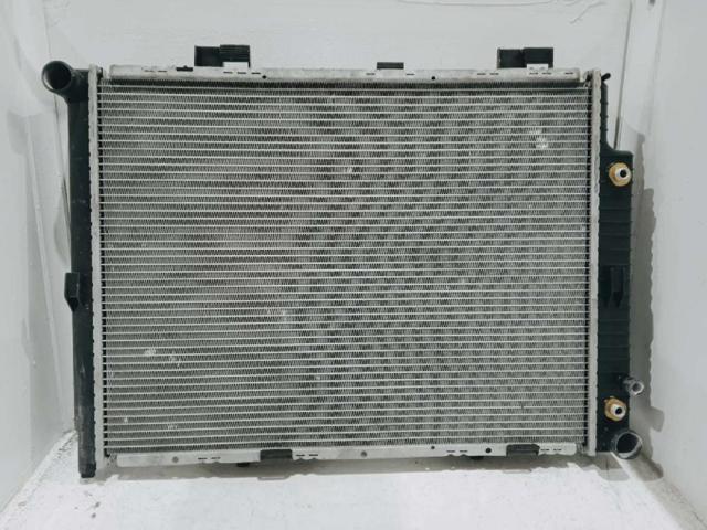 Radiador de esfriamento de motor A2105002803 MERCEDES