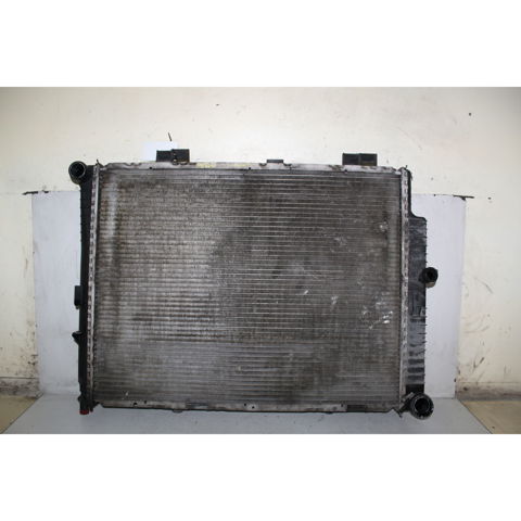 Radiador de esfriamento de motor A2105005803 MERCEDES