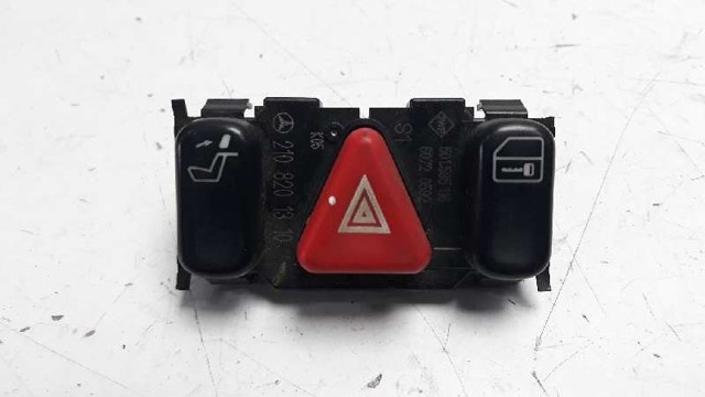 Botão de ativação do sinal de emergência A2108201310 MERCEDES