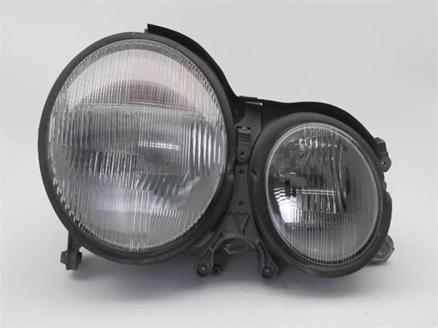 Luz direita A2108203061 MERCEDES