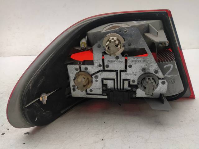 Lanterna traseira direita externa A2108208264 MERCEDES