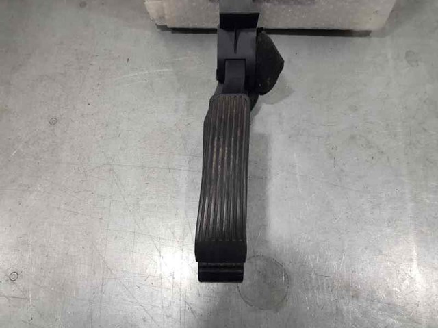 Pedal de gás (de acelerador) A2113000404 MERCEDES