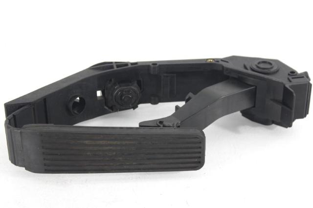 Pedal de gás (de acelerador) A2113000504 MERCEDES