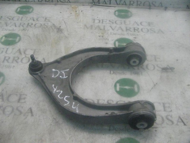 Braço oscilante superior esquerdo de suspensão dianteira A2113300138 MERCEDES
