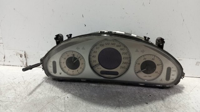 Painel de instrumentos (quadro de instrumentos) A2115403447 MERCEDES