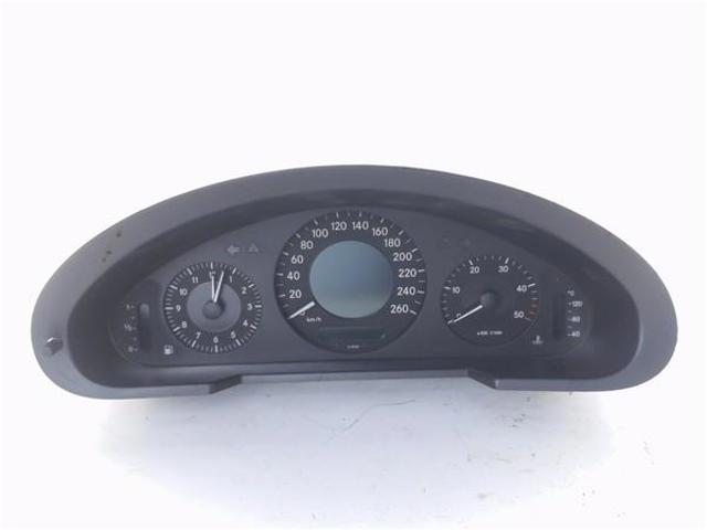 Painel de instrumentos (quadro de instrumentos) A2115404448 MERCEDES