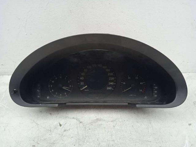 Painel de instrumentos (quadro de instrumentos) A2115405547 MERCEDES