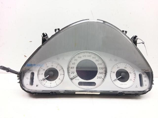 Painel de instrumentos (quadro de instrumentos) A2115405711 MERCEDES
