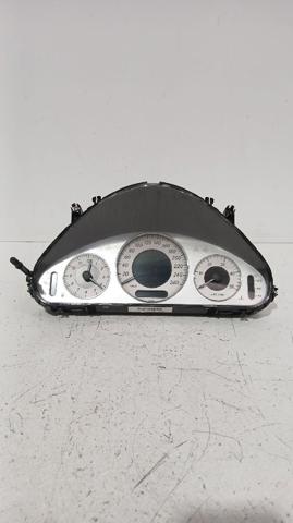 Painel de instrumentos (quadro de instrumentos) A2115406248 MERCEDES