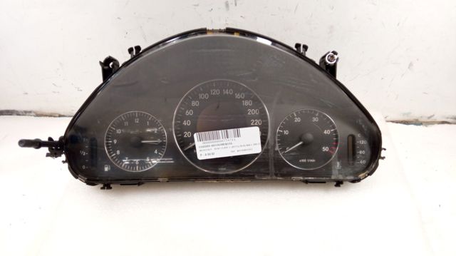 Painel de instrumentos (quadro de instrumentos) A2115407311 MERCEDES