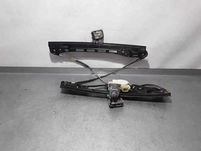 Mecanismo de acionamento de vidro da porta dianteira direita A2117200446 MERCEDES