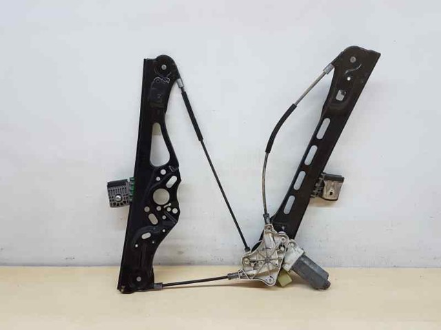 Mecanismo de acionamento de vidro da porta dianteira direita A2117200446 MERCEDES