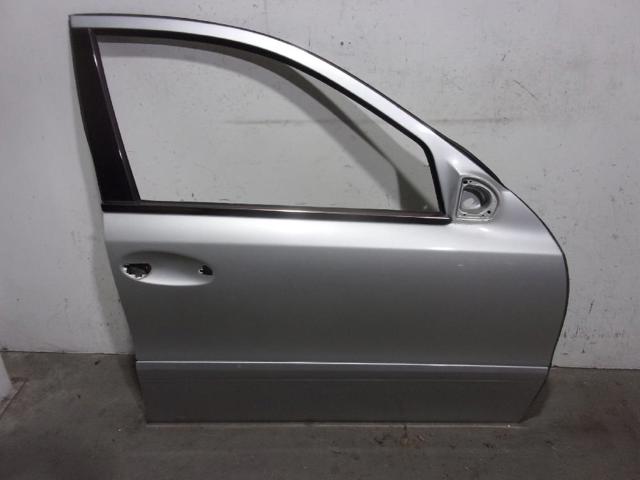 Porta dianteira direita A2117201405 MERCEDES
