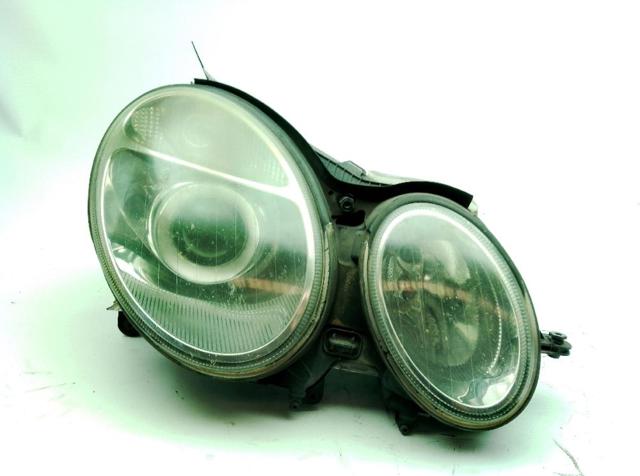 Luz direita A2118200261 MERCEDES