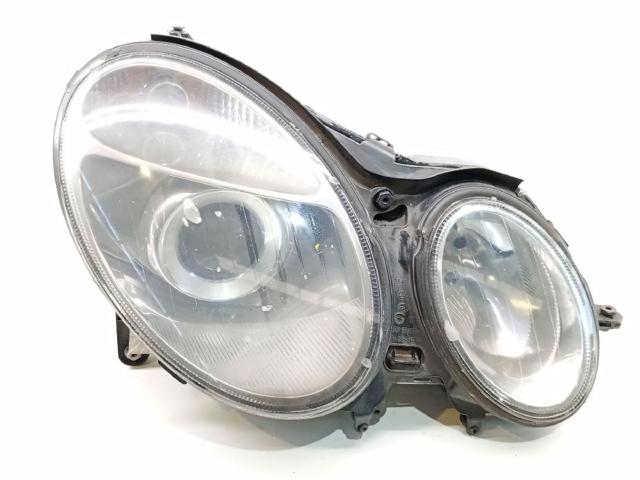 Luz direita A2118200261 MERCEDES