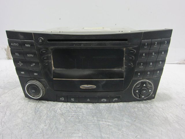Aparelhagem de som (rádio AM/FM) A2118201079 MERCEDES