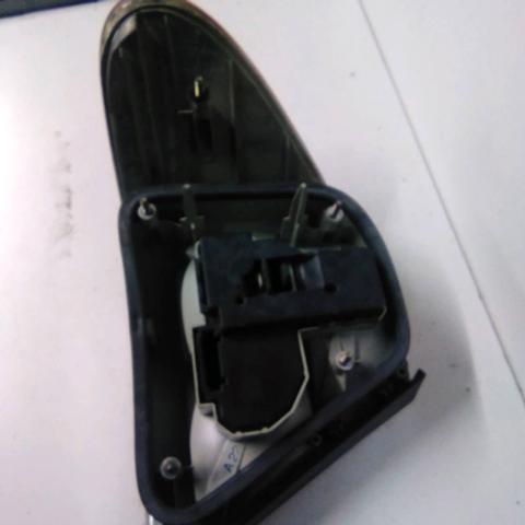 Lanterna traseira direita externa A2118201664 MERCEDES