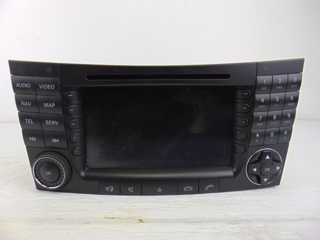 Aparelhagem de som (rádio AM/FM) A2118203297 MERCEDES