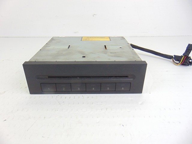 Aparelhagem de som (rádio AM/FM) A2118705390 MERCEDES