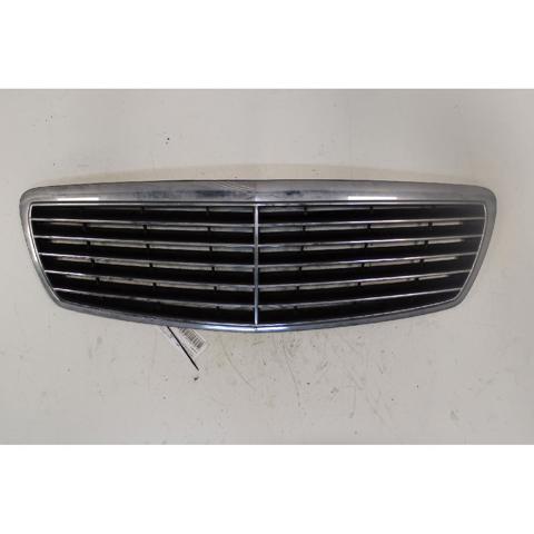 Grelha do radiador A21188003837246 MERCEDES