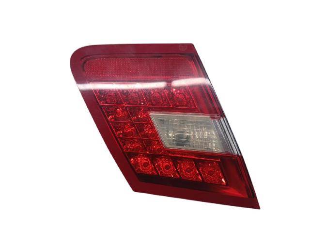 Lanterna traseira esquerda interna A2128200764 MERCEDES
