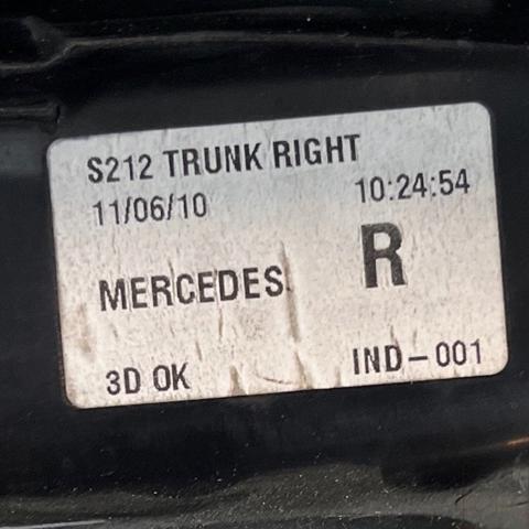 Lanterna traseira direita interna A2128201064 MERCEDES