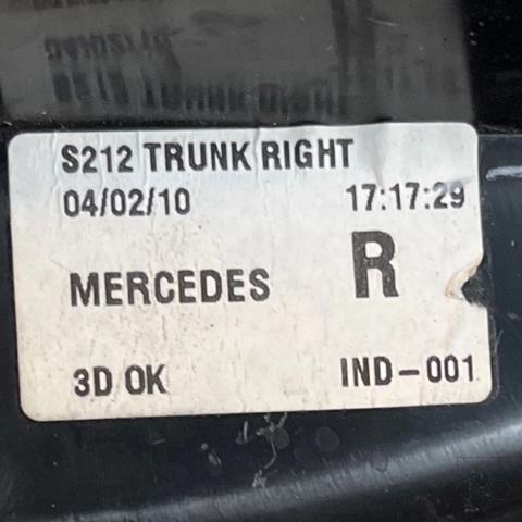 Lanterna traseira direita interna A2128201064 MERCEDES