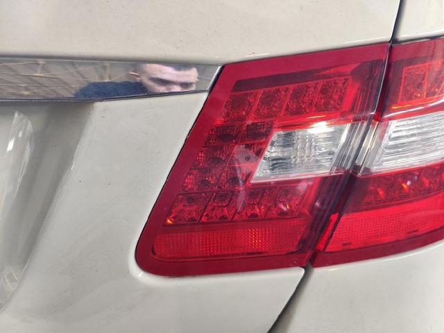 Lanterna traseira direita interna A2129060258 MERCEDES