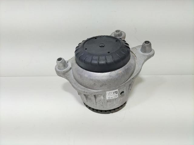 Coxim (suporte) direito de motor A2132403500 MERCEDES