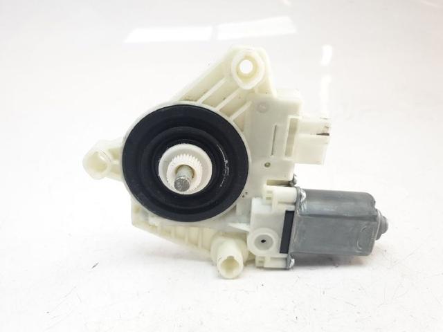 Motor de acionamento de vidro da porta dianteira esquerda A2139069901 MERCEDES