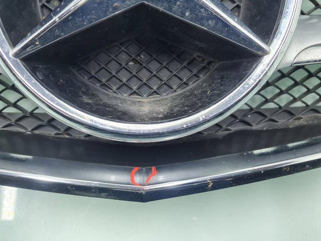 Grelha do radiador A2188880060 MERCEDES