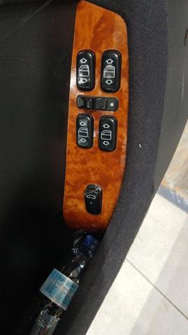Unidade de botões dianteira esquerda de controlo de elevador de vidro A2208201010 MERCEDES