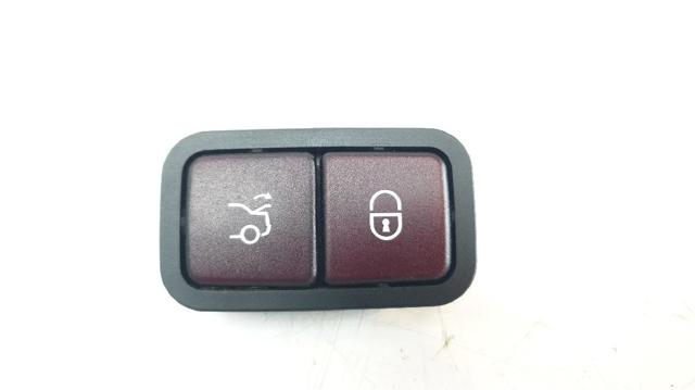 Botão de salão de acionamento de tampa de porta-malas (de 3ª/5ª porta (de tampa de alcapão) A2208211479 MERCEDES