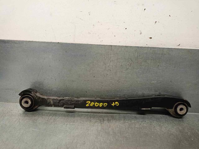 Braço oscilante (tração) longitudinal inferior direito de suspensão traseira A2213500806 MERCEDES