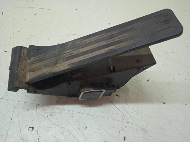 Pedal de gás (de acelerador) A2223001000 MERCEDES