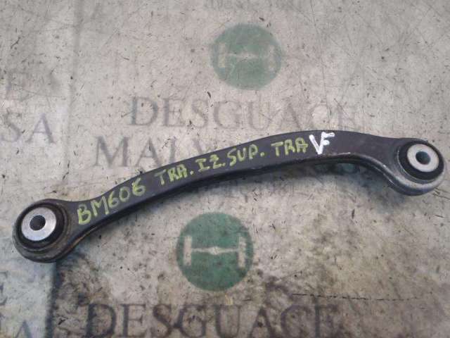 Braço oscilante superior esquerdo de suspensão traseira A2303502706 MERCEDES